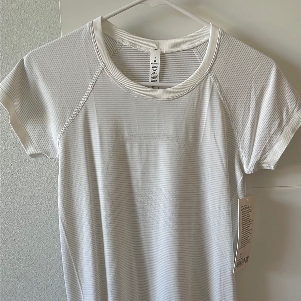 Lululemon swiftly tech short sleeve 2.0